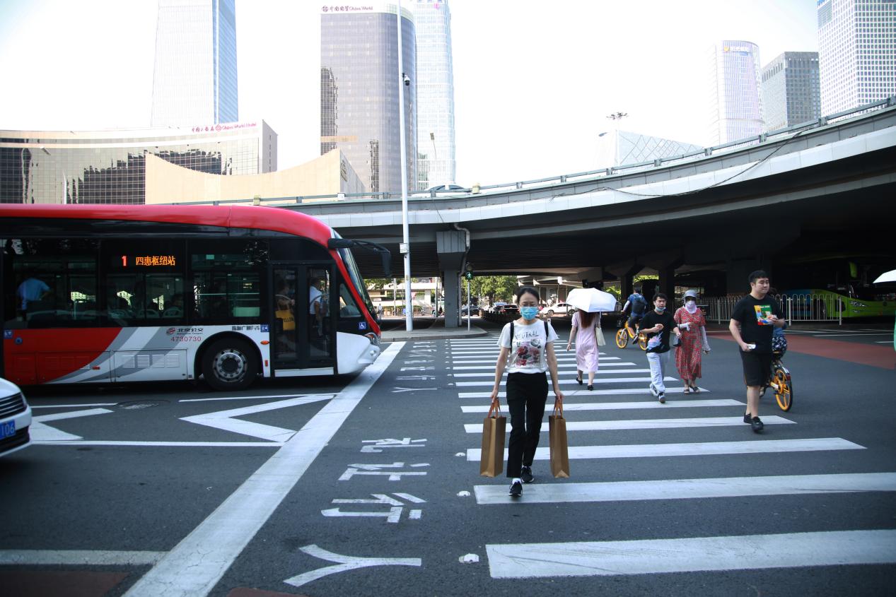 《安全道路法》第43条追尾责_交通道路法第92条_道路交通安全法